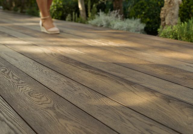 Enahanced grain Antique oak decking